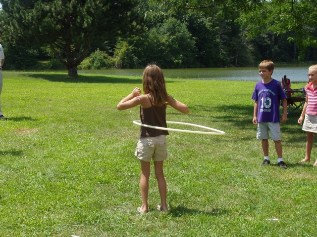 Kamry Snyder (Kevin Snyders daughter) shows off her athletic ability during the hula-hoop contest.