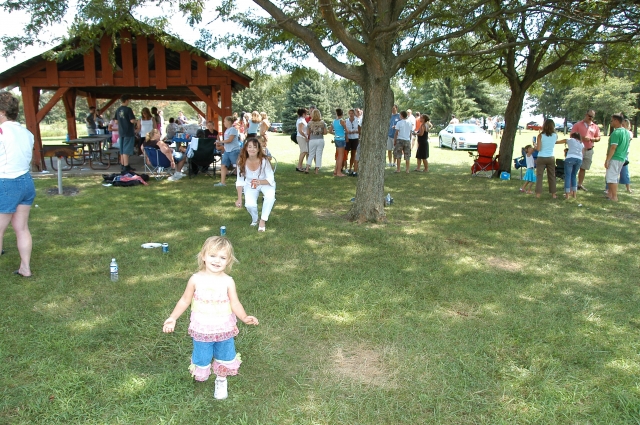 Joann Fligor (Daly) and her daughter having fun at the reunion family picnic.